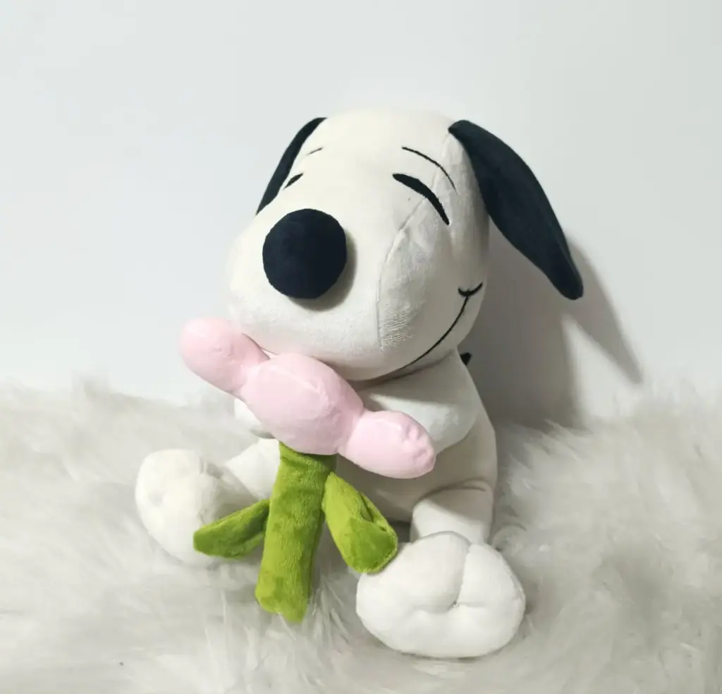 Snoopy con tulipán 28cm