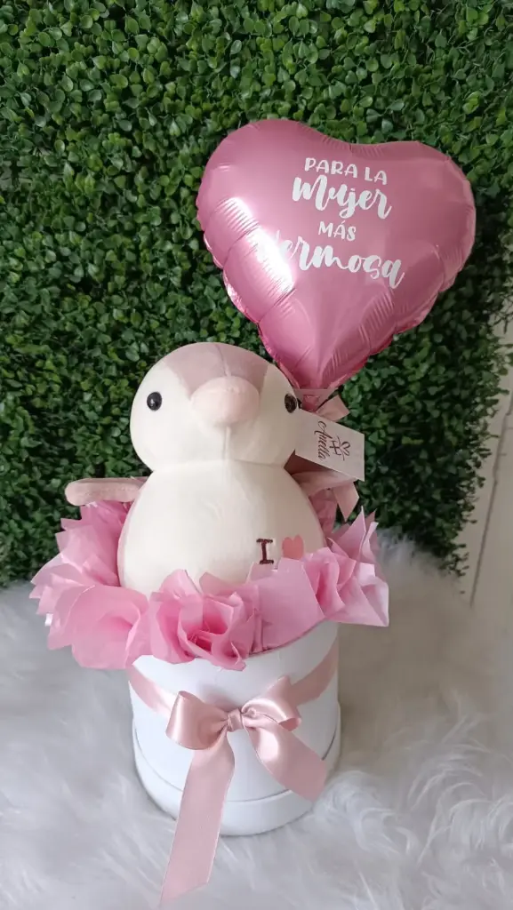Detalle pingüino love 