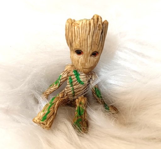 Muñeco Groot Sentado