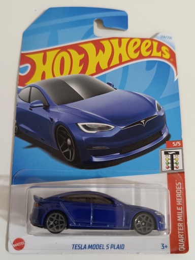 Tesla Model 5 Plaid 