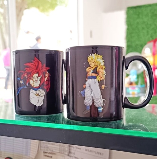 Taza dragón ball mágica